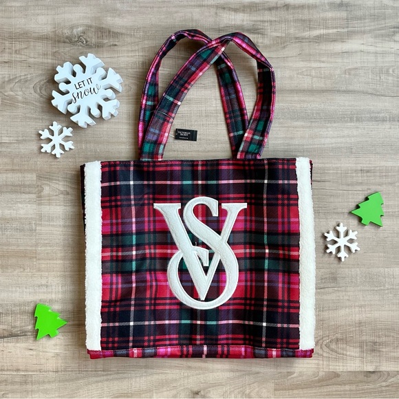 PINK Victoria’s Secret | holiday plaid tote bag - Picture 1 of 7
